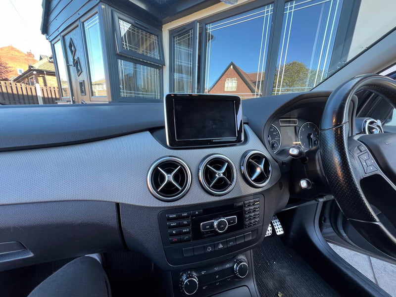 Mercedes Reverse Camera